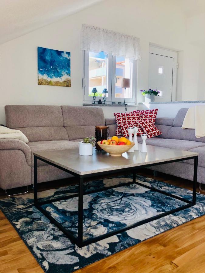 Villa Dani Sea & Pool Apartments トロギール エクステリア 写真