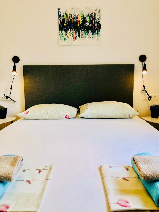 Villa Dani Sea & Pool Apartments トロギール エクステリア 写真