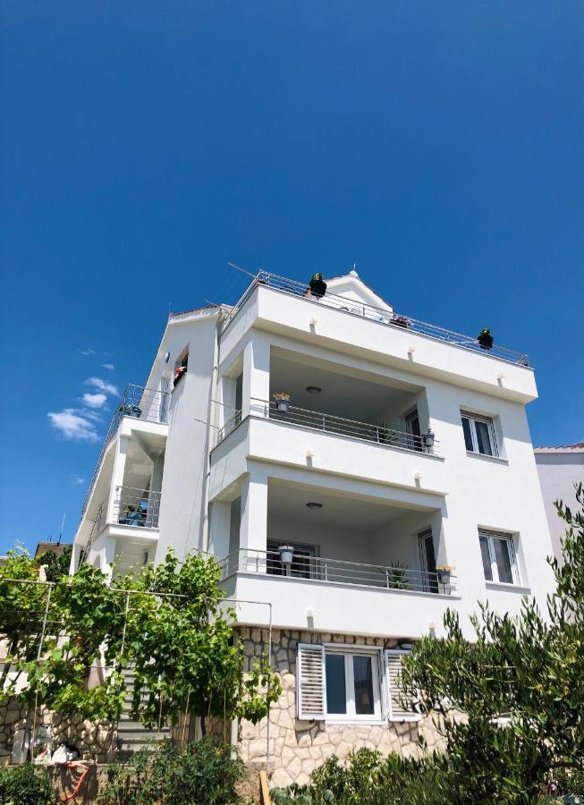 Villa Dani Sea & Pool Apartments トロギール エクステリア 写真