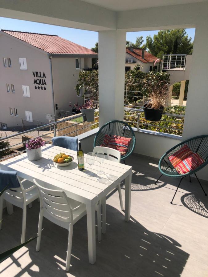 Villa Dani Sea & Pool Apartments トロギール エクステリア 写真