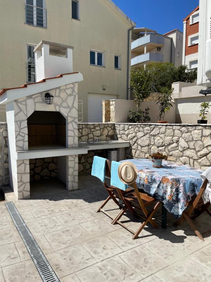 Villa Dani Sea & Pool Apartments トロギール エクステリア 写真